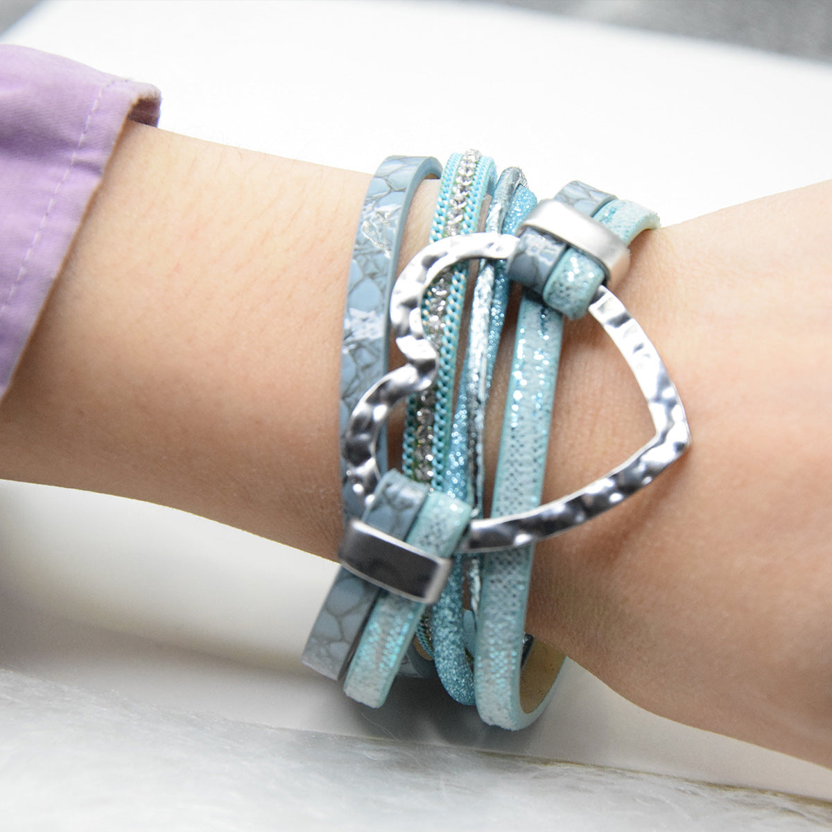 Wholesale 6pcs Exaggerated Heart Accessories Wrist Jewelry Magnetic Clasp Bracelet